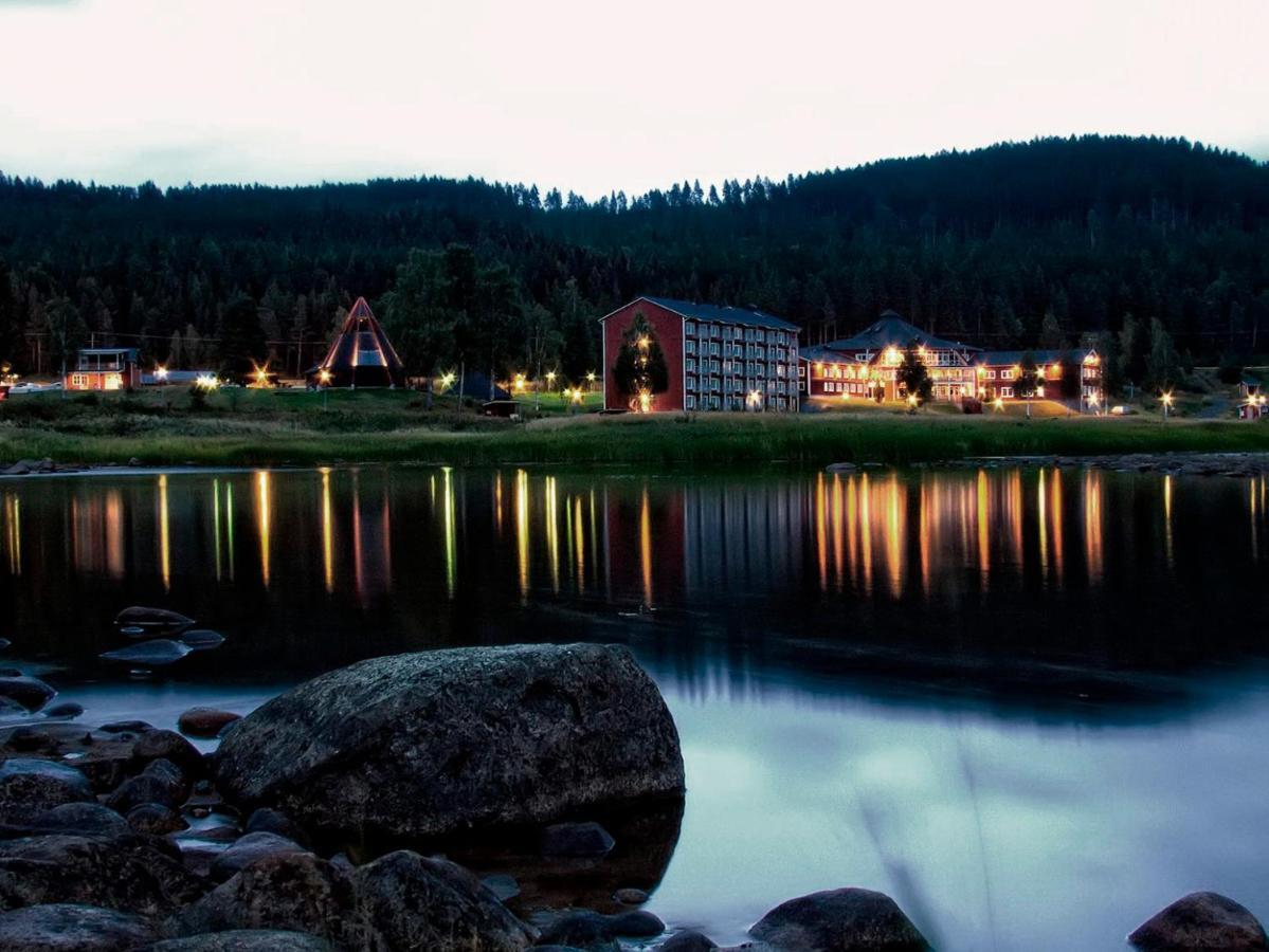 Hotell Storforsen Bredsel エクステリア 写真